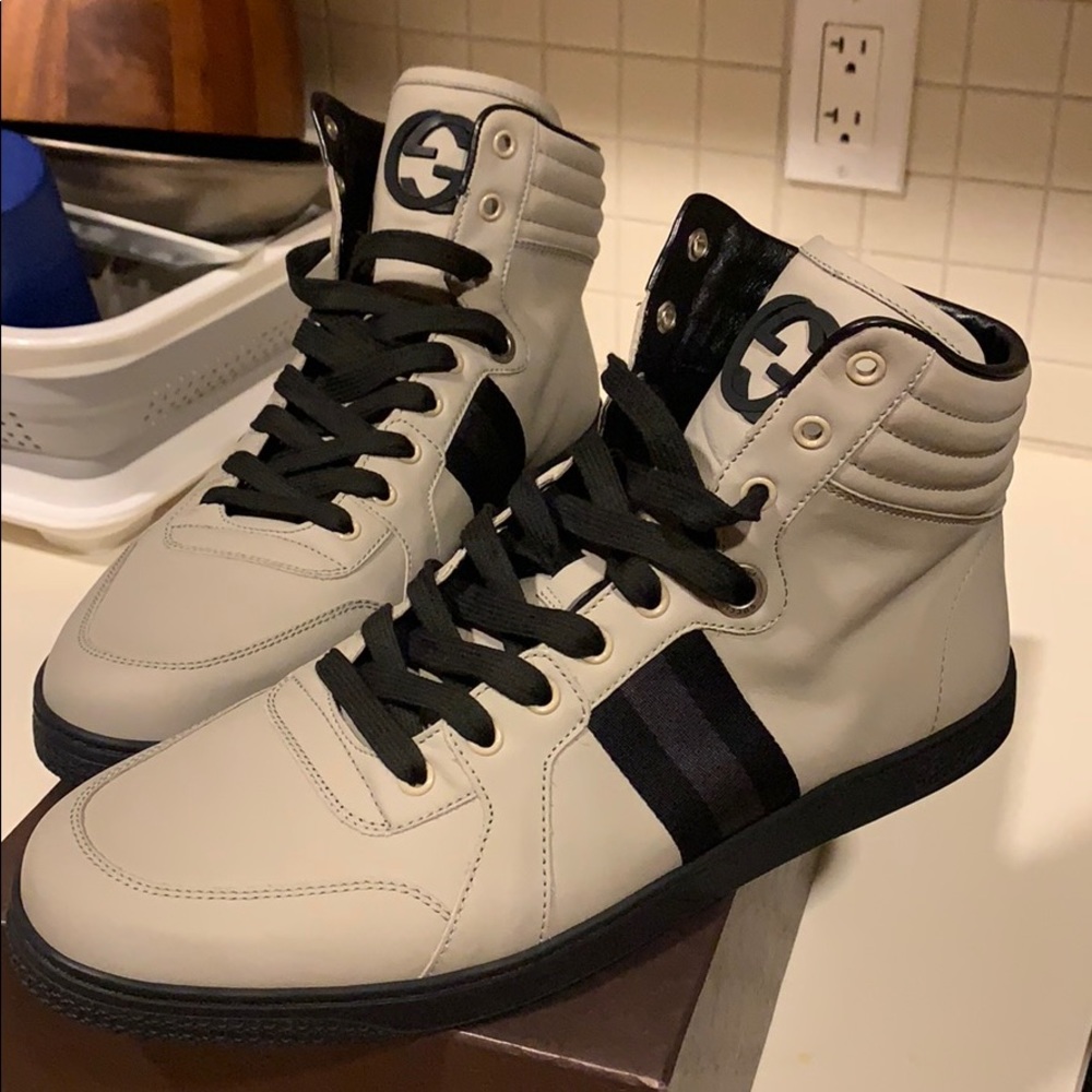 Never worn men’s Gucci shoes